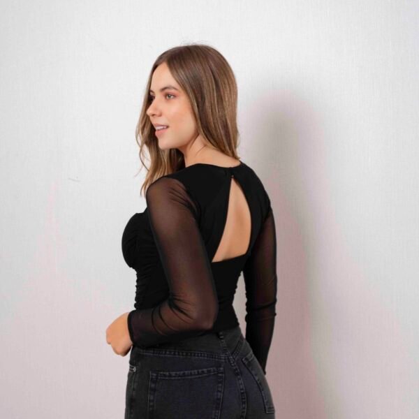 Blusa Mech Negro Forradas Con Copas