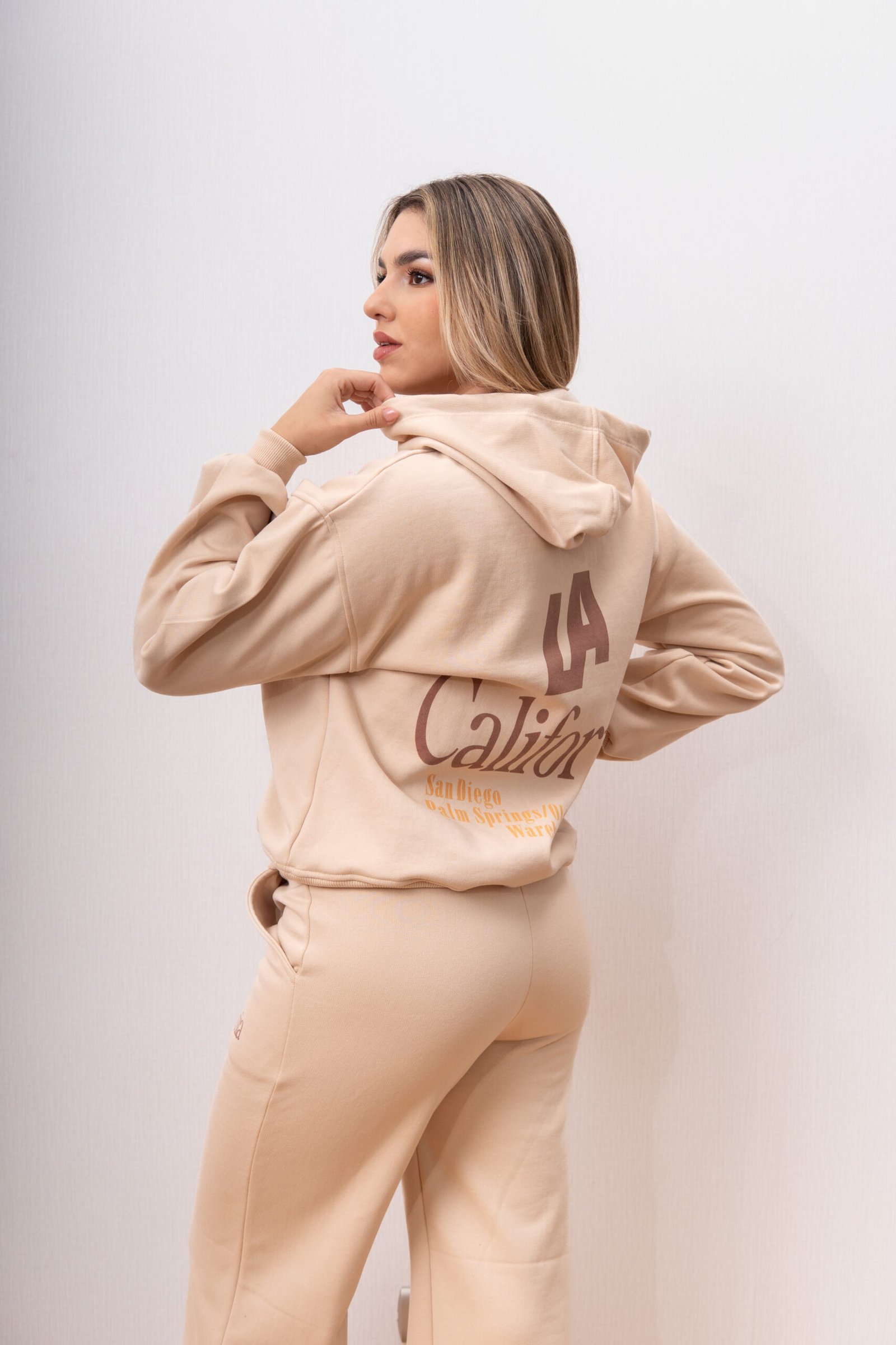 Conjunto Beige Angie