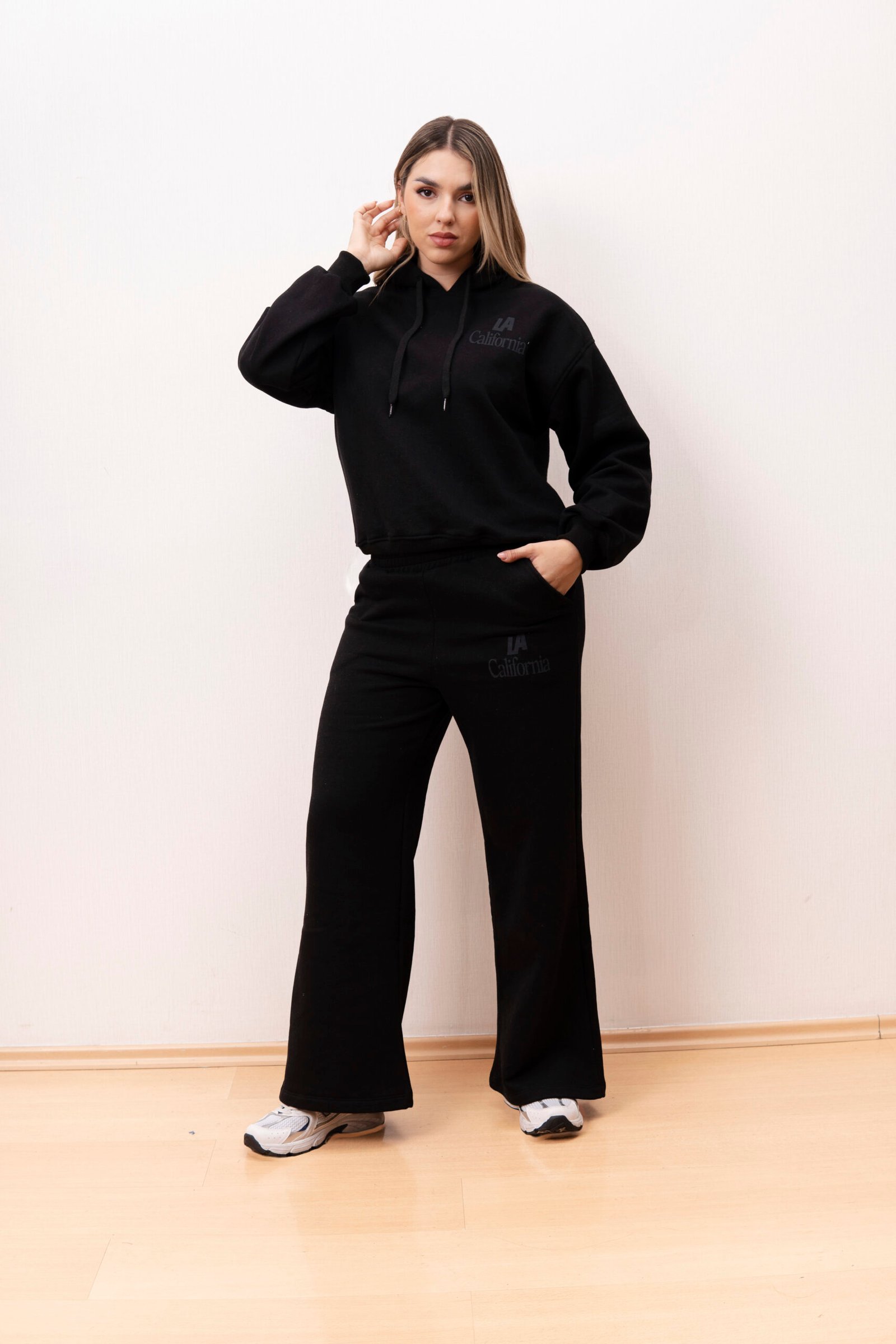 Conjunto Negro Angie